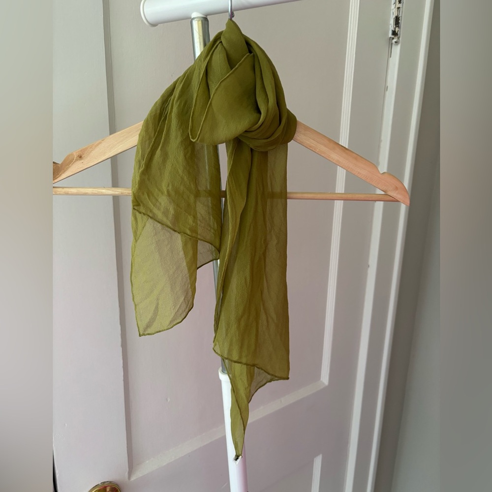 Vintage Vera Olive Moss Green Sheer Silk Women's Scarf